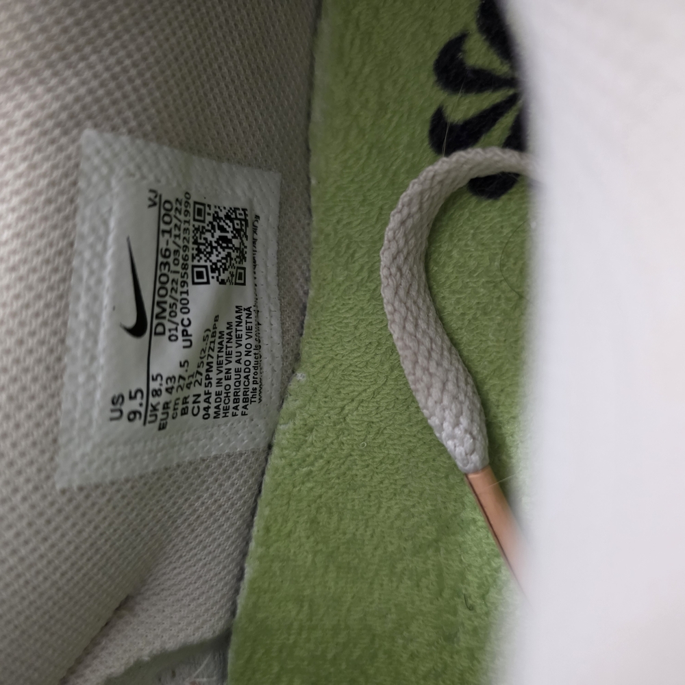 Nike Men's White and Orange Sneakers - Picture 5 of 7